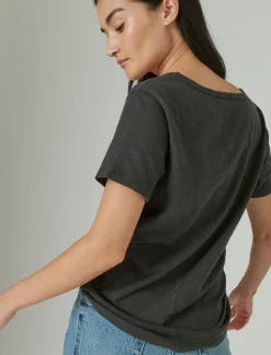 Lucky Brand classic v-neck jet black*WOMEN Graphic Tees