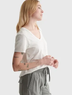 Lucky Brand classic v-neck bright white*WOMEN Graphic Tees