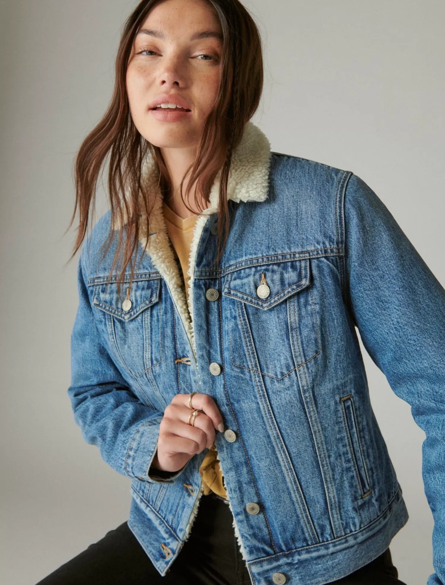Lucky Brand faux shearling lined denim trucker jacket polar*WOMEN Jackets & Outerwear