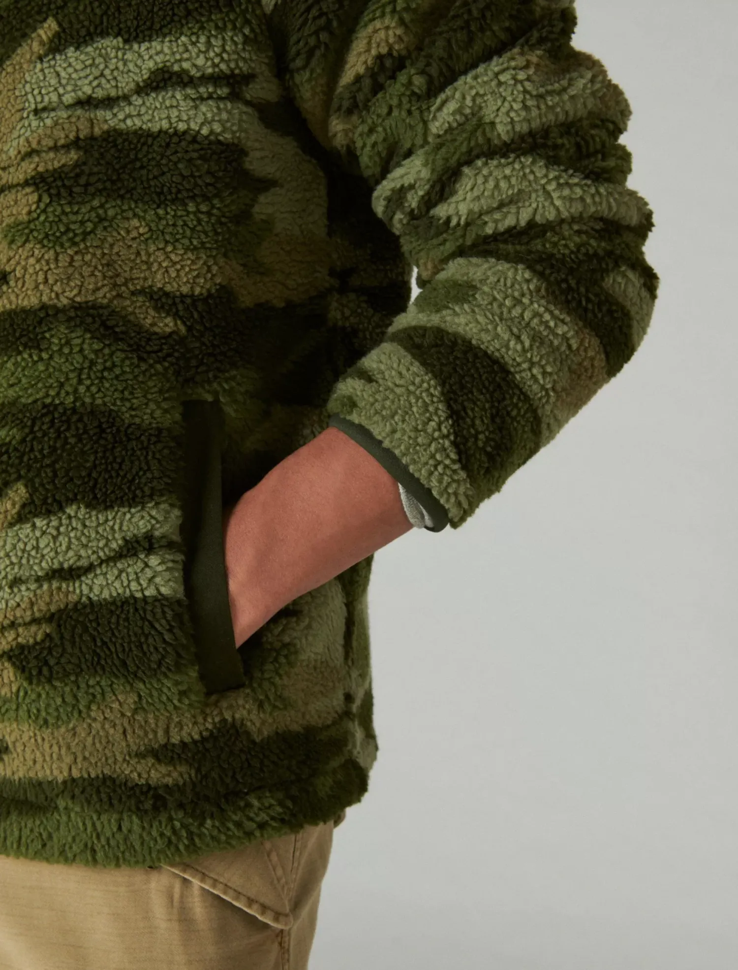 Lucky Brand hi-pile half zip camo hoodie camo (army colors)*MEN Activewear