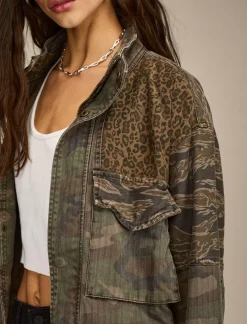 Lucky Brand patchwork camo cropped jacket camo print mix*WOMEN Jackets & Outerwear
