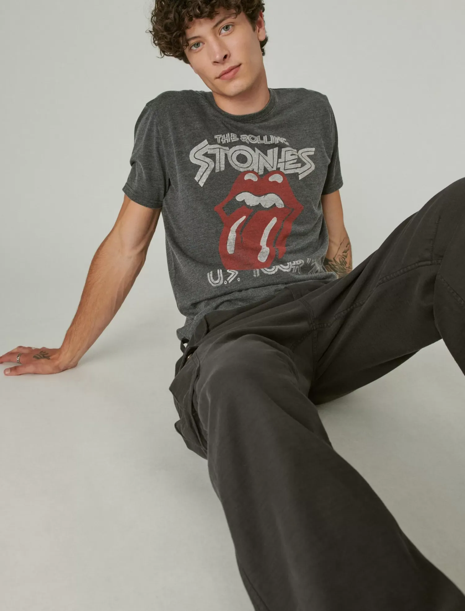 Lucky Brand rolling stones vintage washed tour tee jet black*MEN Graphic Tees