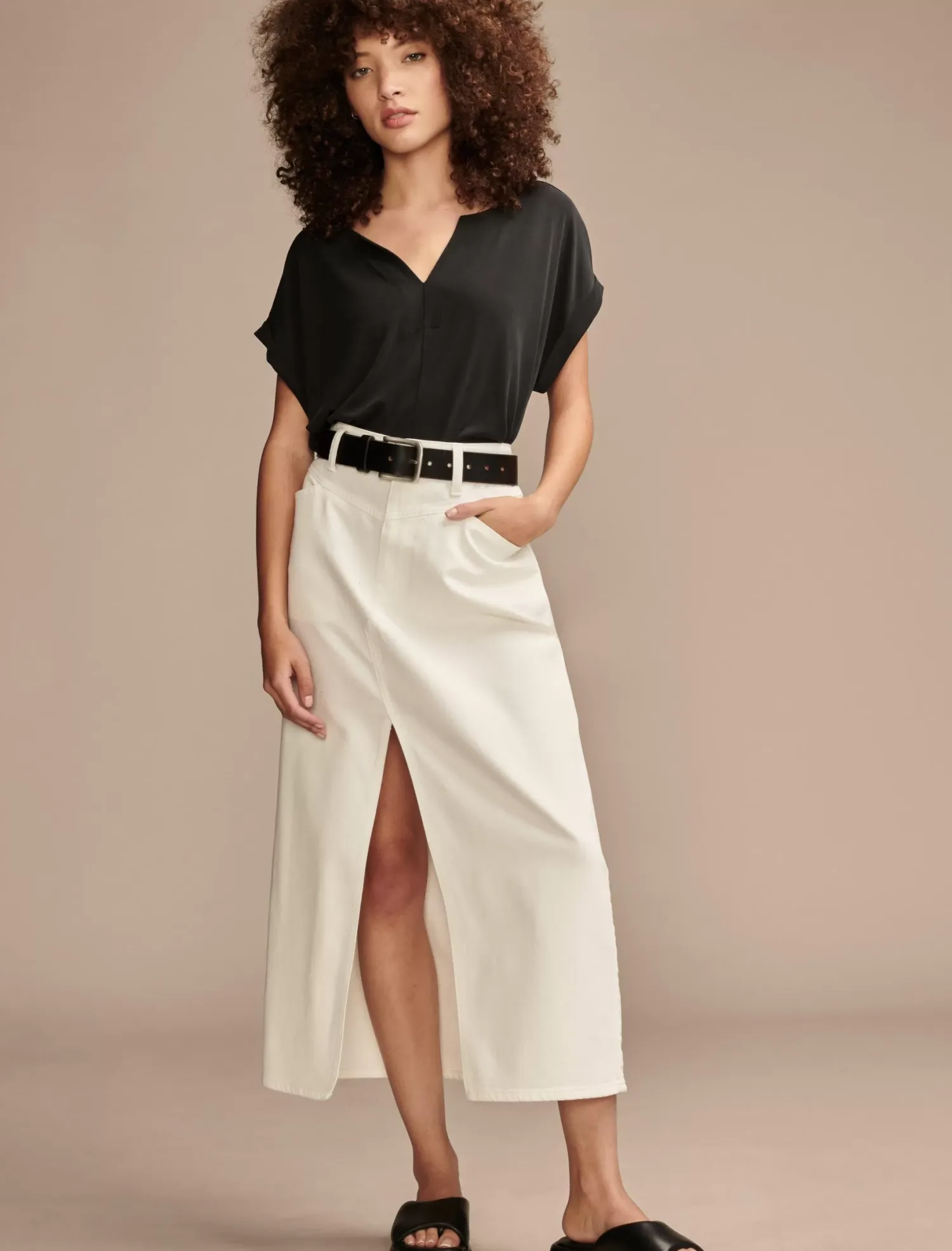 Lucky Brand sandwash notch neck tee jet black*WOMEN Knit Tops
