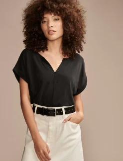 Lucky Brand sandwash notch neck tee jet black*WOMEN Knit Tops